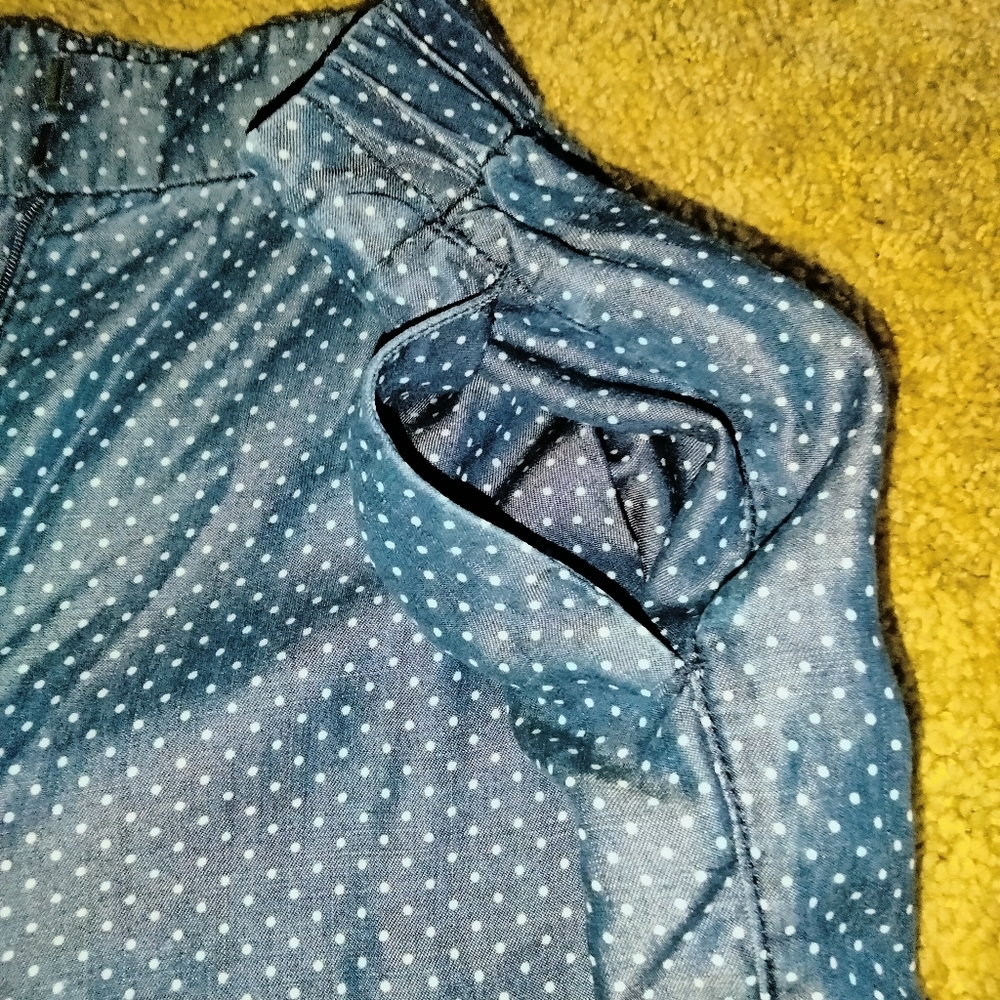 Chico's (Size 1.5/M/10) Chambray Denim Polka Dot Pattern Long Line Shorts - Picture 6 of 12